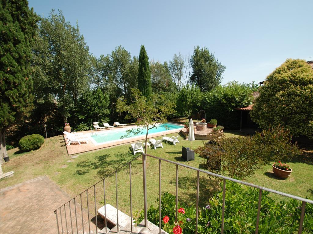 Casa Vacanze Pievina Vescona エクステリア 写真